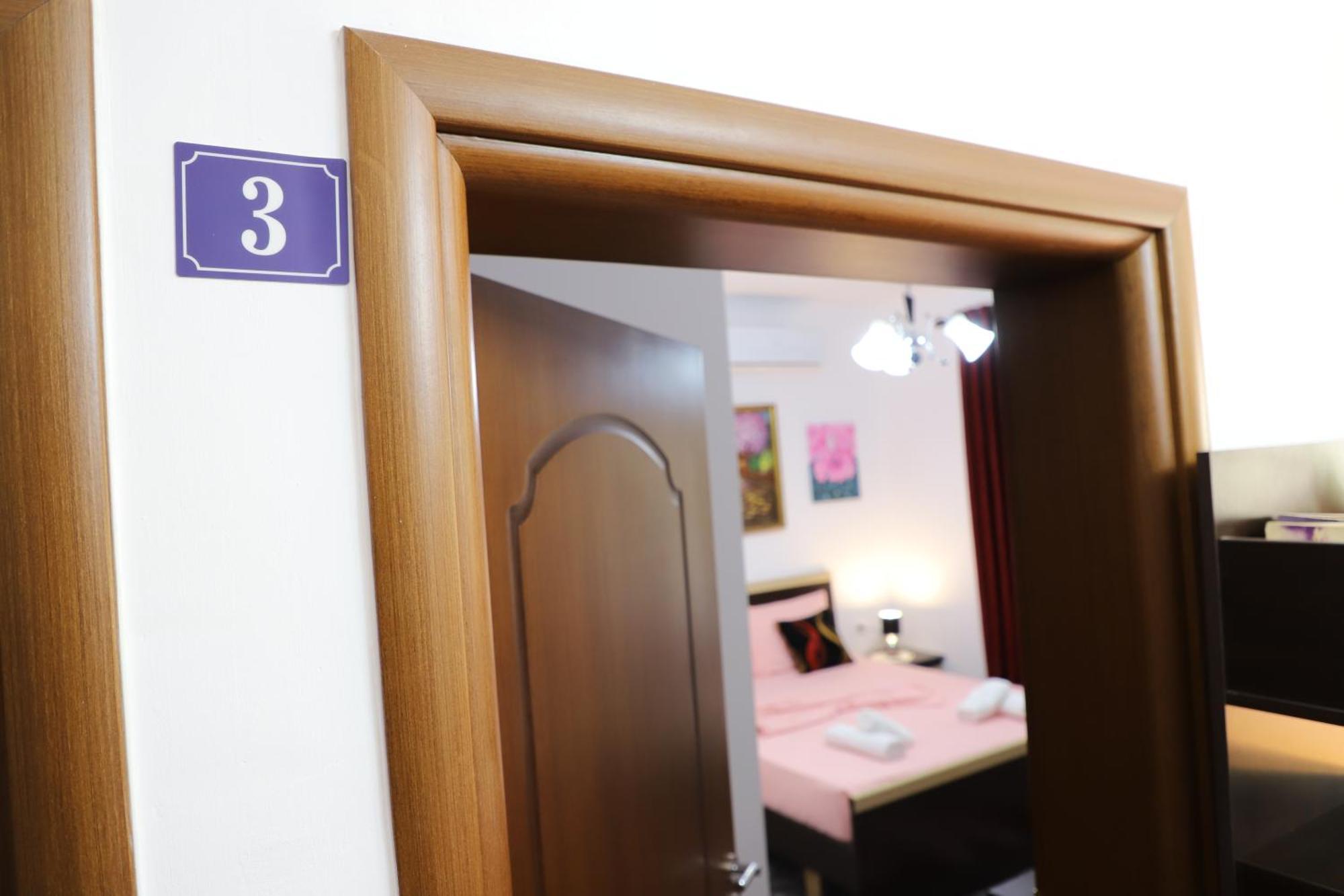 Guest House Marjo ベラト エクステリア 写真